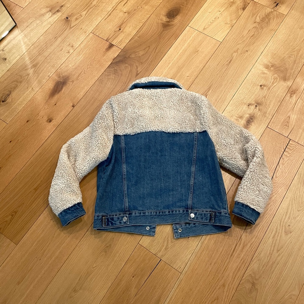 Shearling jean jacket - Picture 3 of 5